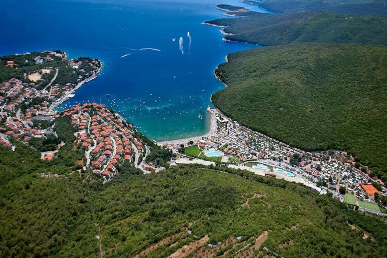 Mare And Terra Apartments Рабац Екстер'єр фото